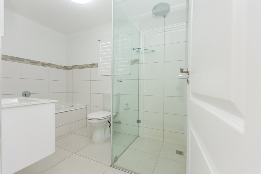 2 Bedroom Property for Sale in Middedorp Western Cape